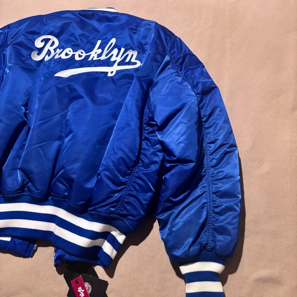 NWT Alpha Industries x New Era Brooklyn Dodgers bomber jacket - Picture 10 of 13